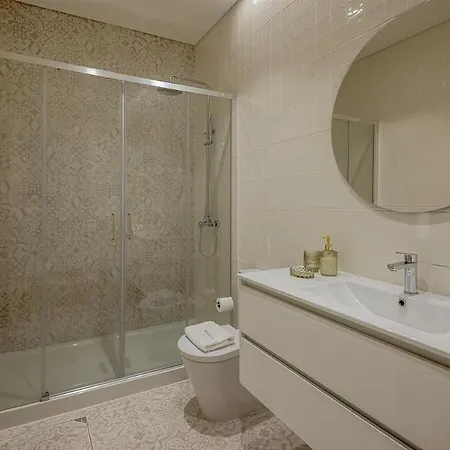 Lombok Gold 2br Terrace Caparica